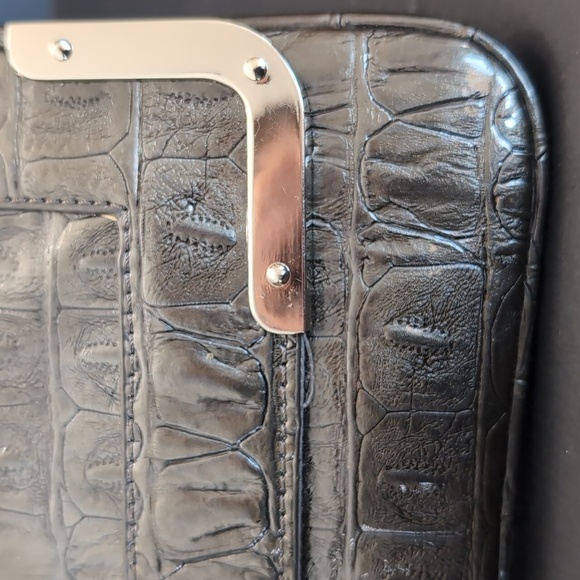 Sac O Grande Green Faux leather Womans Wristlet Clutch. - Picture 4 of 10